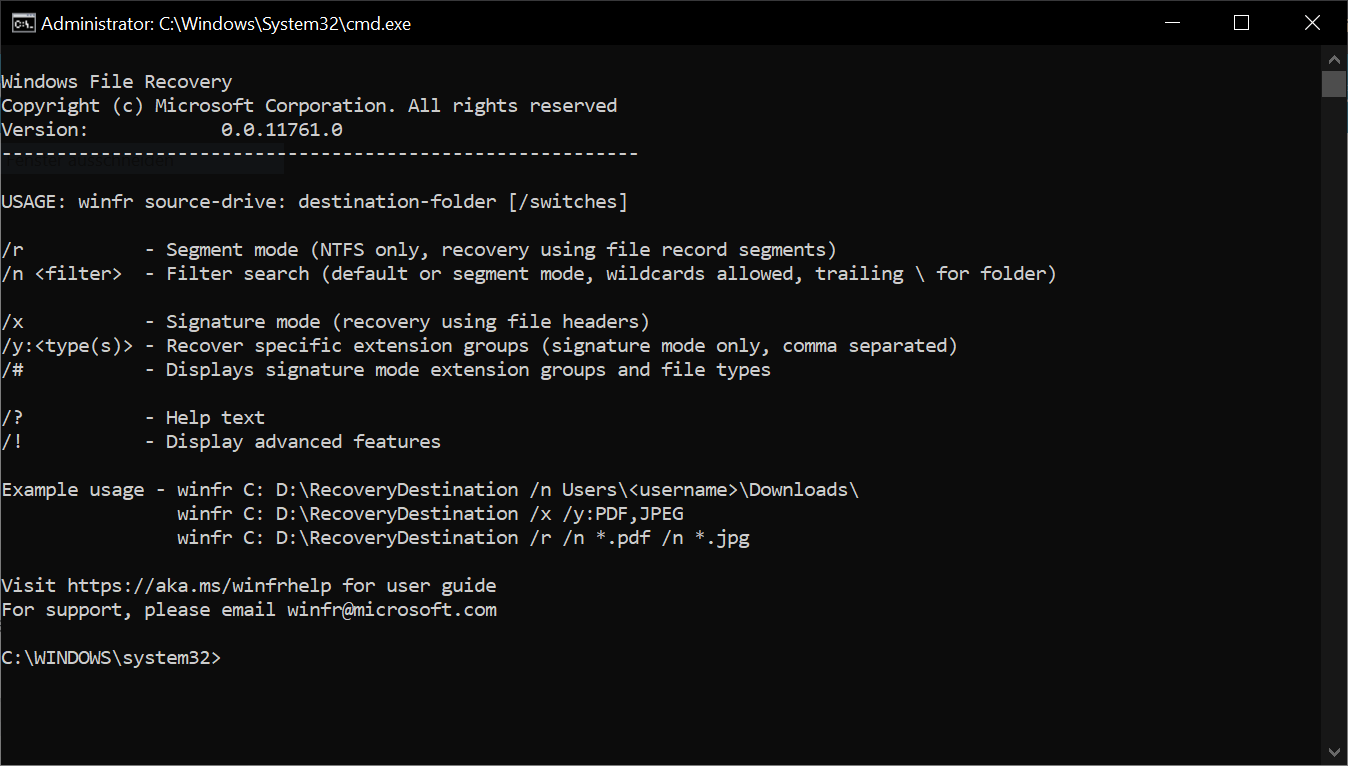 La línea de comando de Windows File Recovery en uso